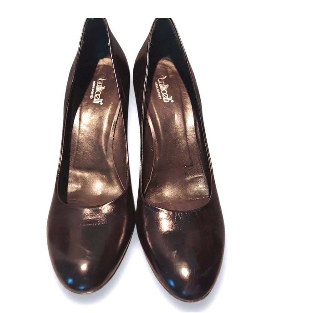 Botticelli Black Leather Pumps Made in Italy Almond Toe Minimalist Womens 9.5